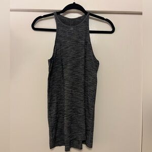 lululemon twist back tank size 4